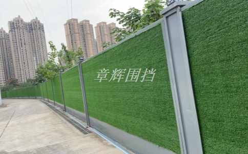 金屬圍擋施工中如何保障施工人員的安全?(探究金屬圍擋施工中的安全保障措施) 金屬圍擋施工中如何保障施工人員的安全?(探究金屬圍擋施工中的安全保障措施)